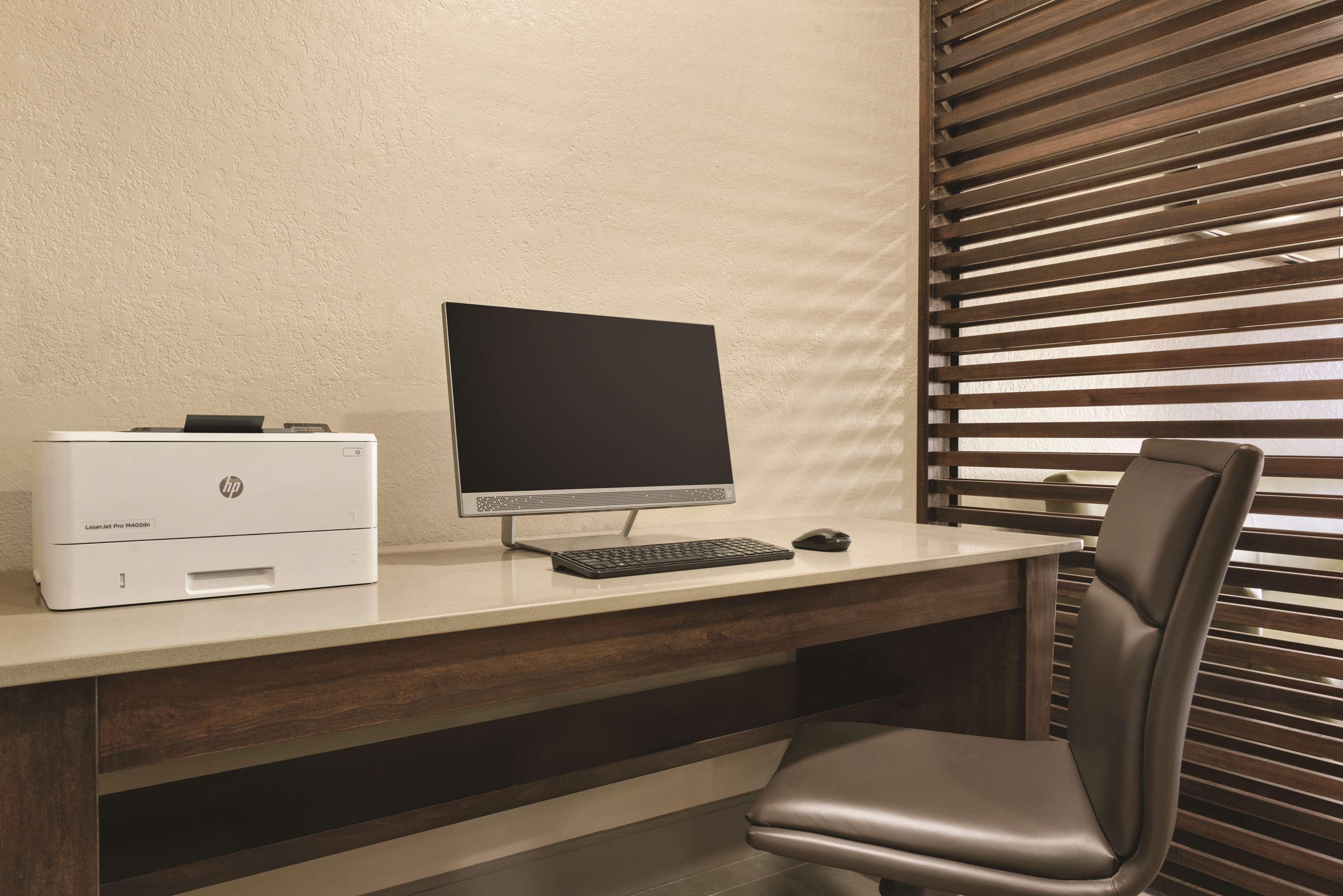 Country & By Radisson, Coralville, Ia