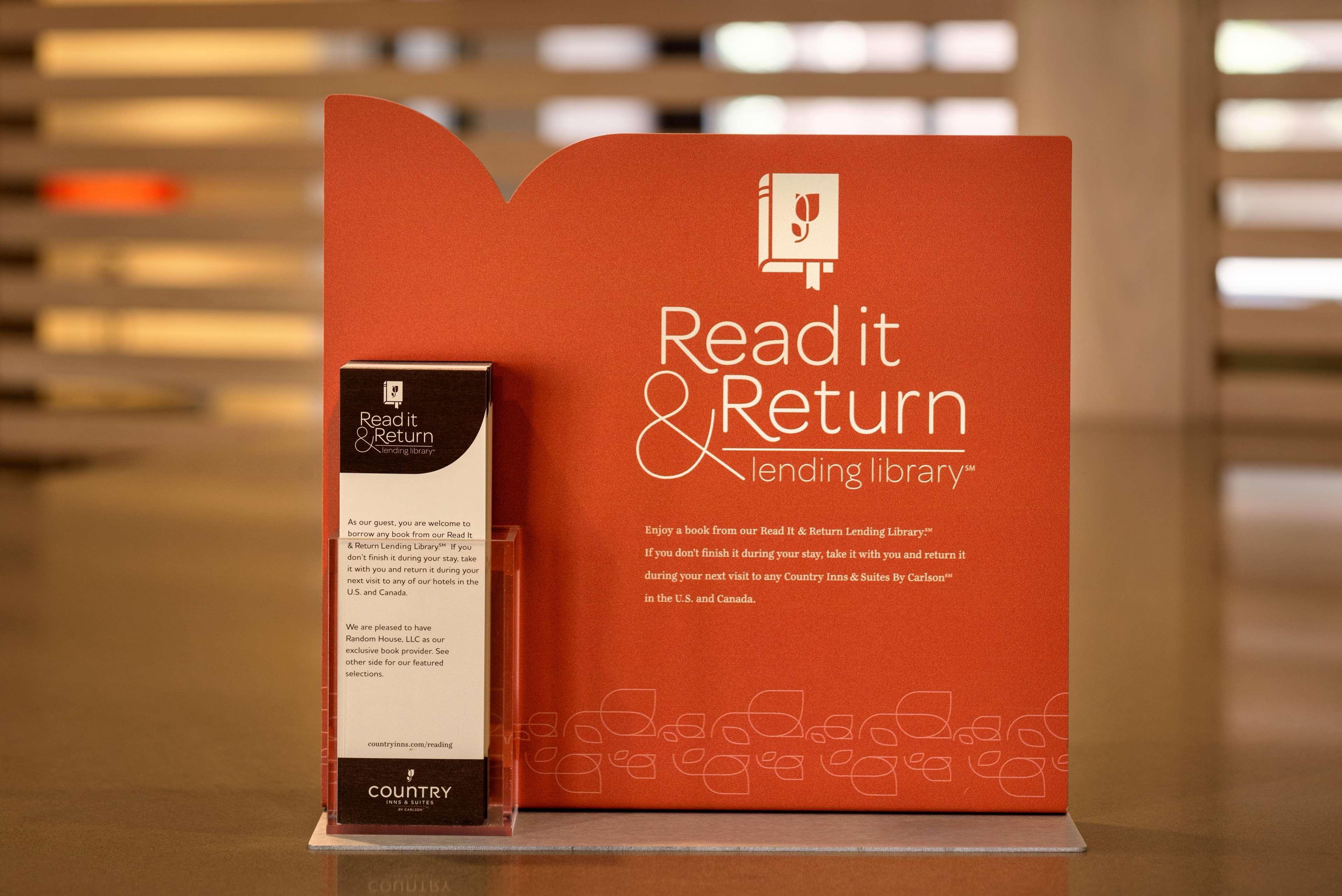 Hotel Country & By Radisson, Coralville, Ia Coralville