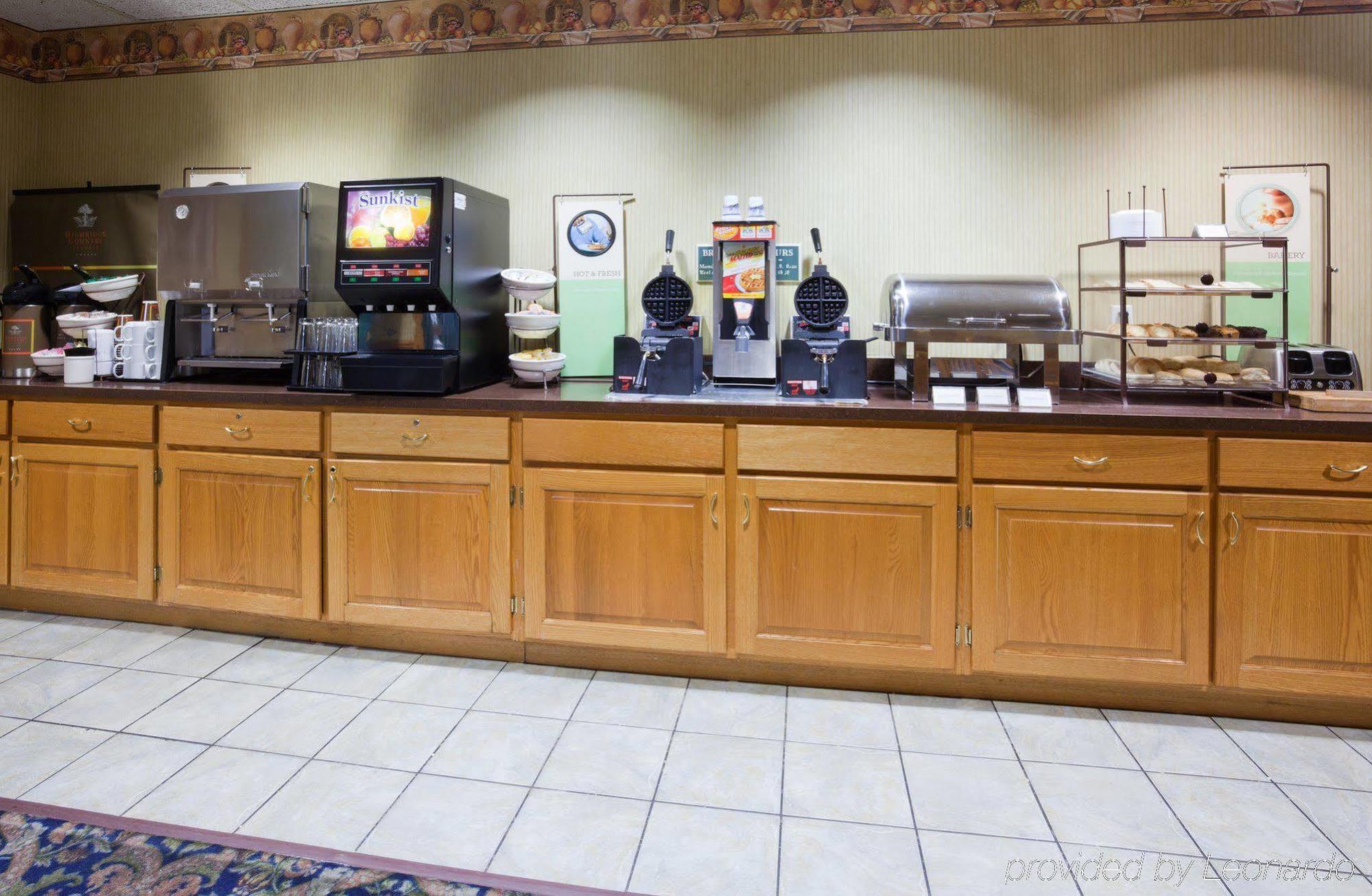 Country & By Radisson, Coralville, Ia Hotel 3*