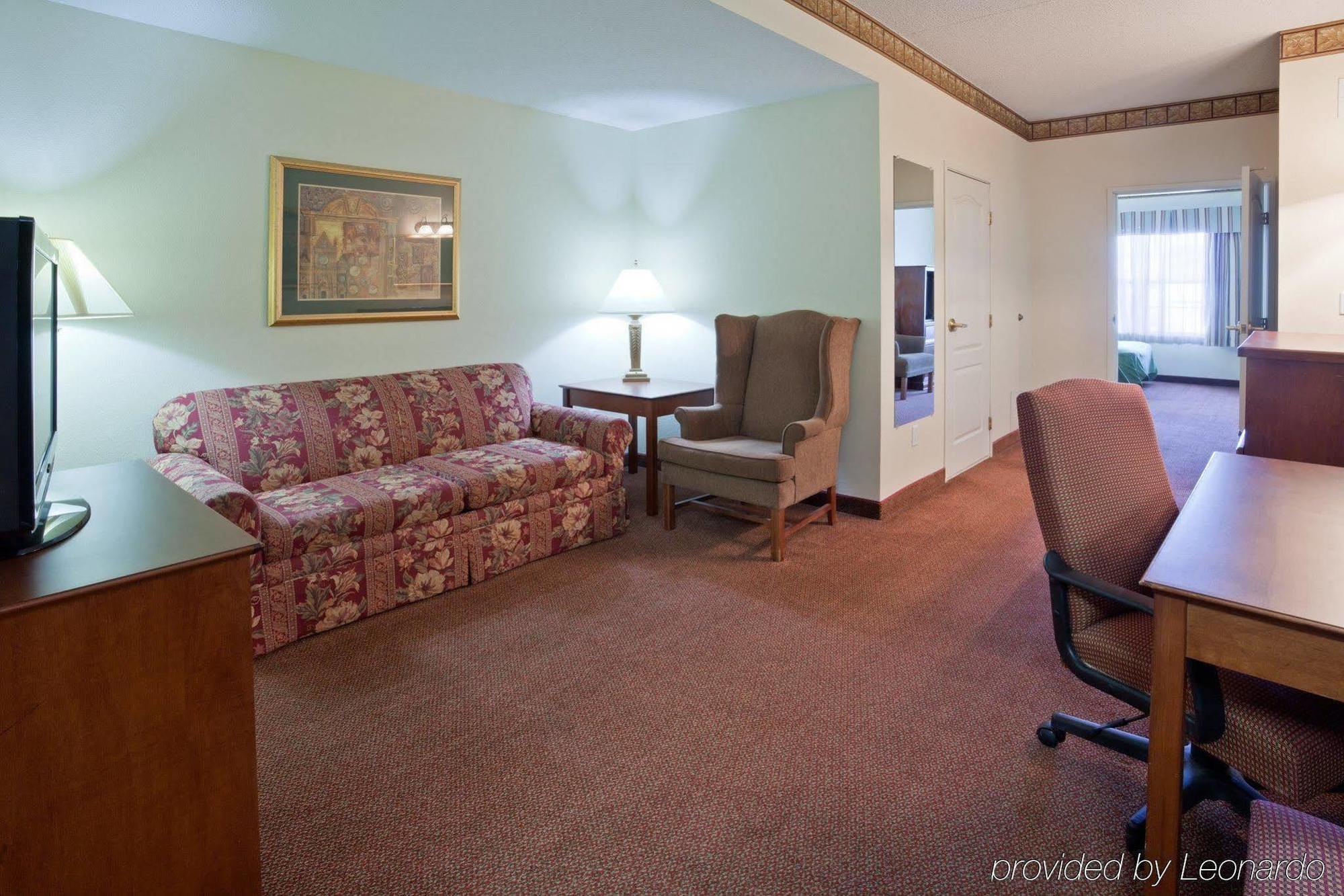 Hotel Country & By Radisson, Coralville, Ia